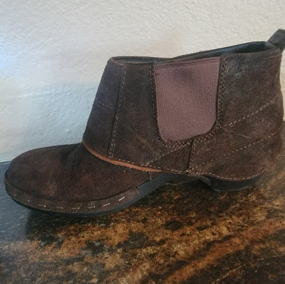 Merrell Luxe Button Espresso Distressed Leather Suede Ankle Booties Women's  10 - Picture 6 of 9